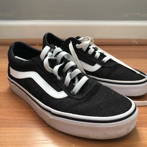 black low top vans